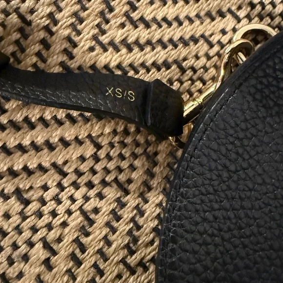 Cuyana Mini Circle Belt Bag Adjustable Crossbody Shoulder XS/S Black EUC - Picture 8 of 11